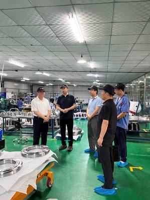 院长颉潭成带队深入企业走访调研，共谋技术服务合作新篇章